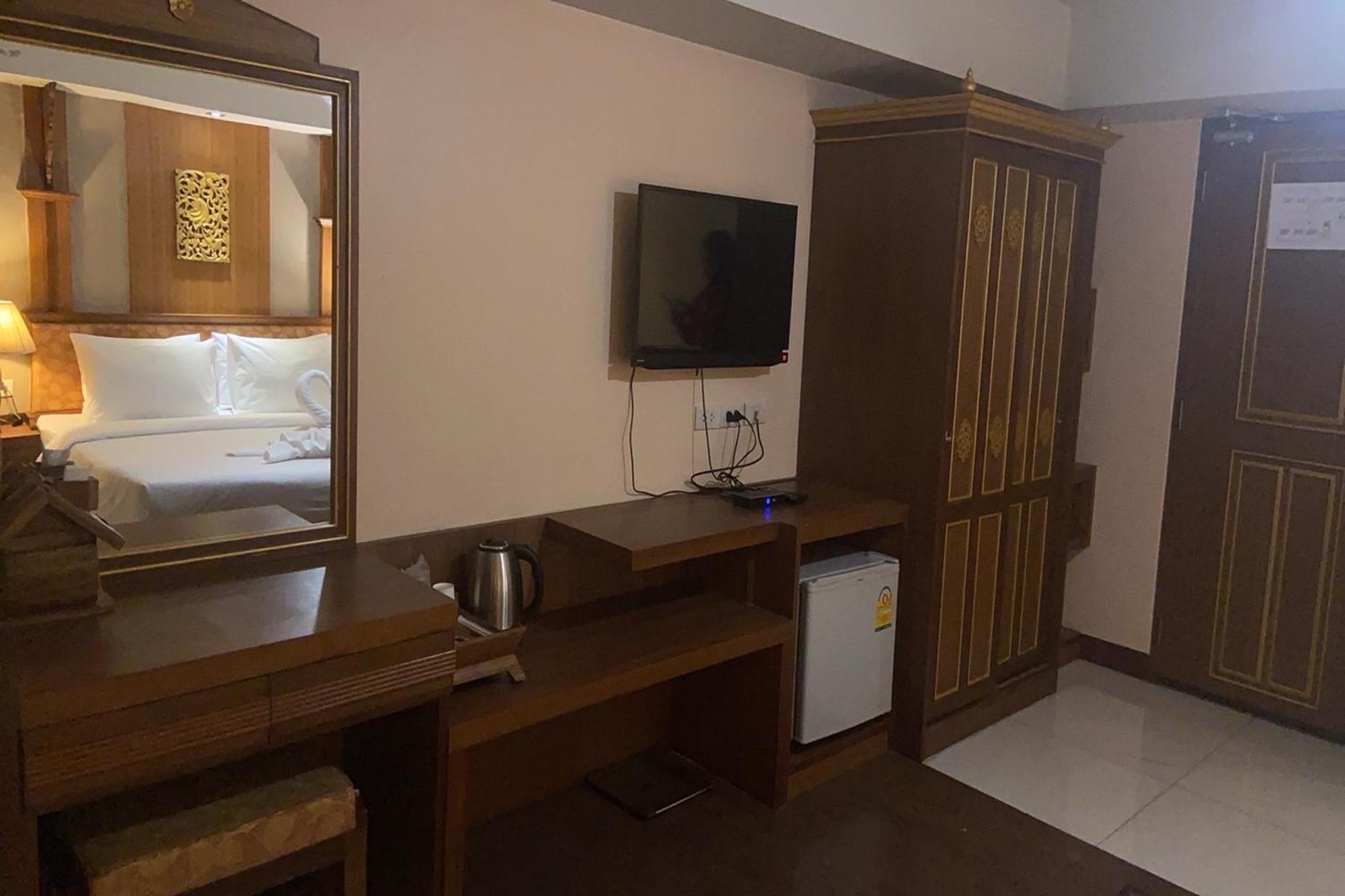 Kim Hotel At Morleng Бангкок Экстерьер фото